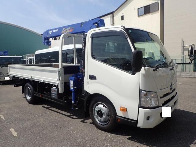HINO DUTRO 2025