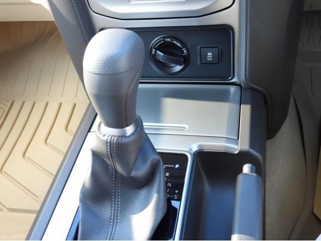 TOYOTA LANDCRUISER PRADO 2023