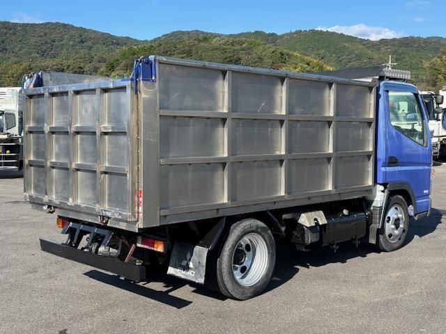 MITSUBISHI CANTER 2015