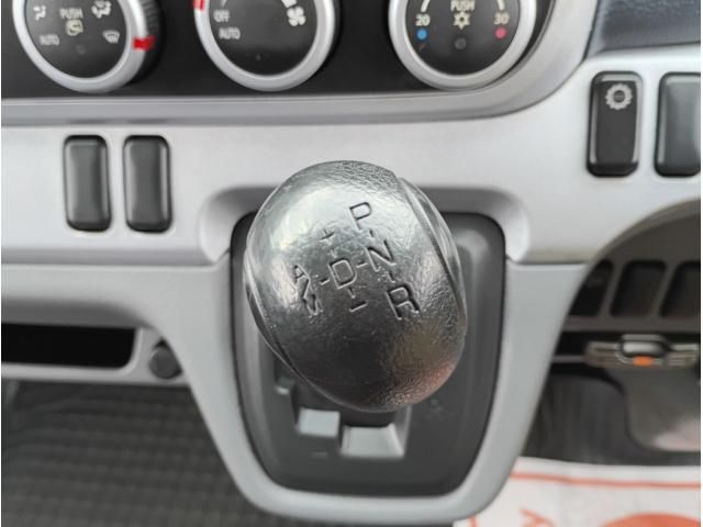 MITSUBISHI CANTER 2012