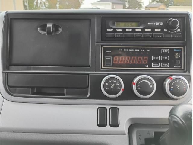 MITSUBISHI CANTER 2012