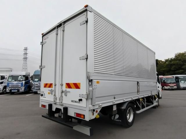 MITSUBISHI CANTER 2019