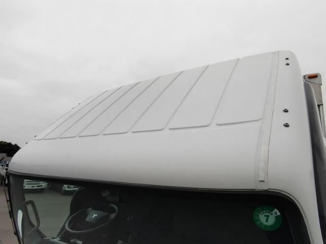 MITSUBISHI CANTER 2019