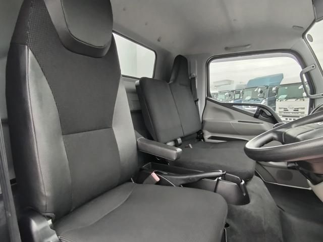 MITSUBISHI CANTER 2019