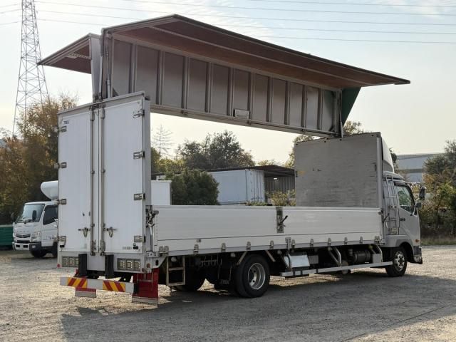 MITSUBISHI FUSOU FIGHTER 2015