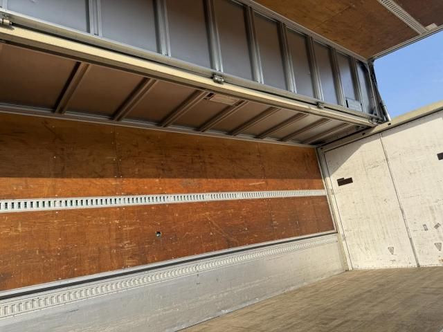 MITSUBISHI FUSOU FIGHTER 2015