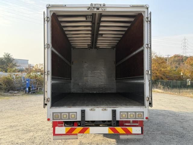 MITSUBISHI FUSOU FIGHTER 2015