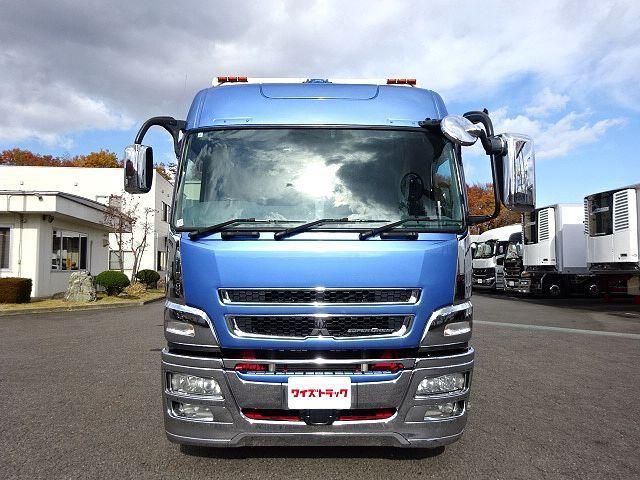 MITSUBISHI FUSOU SUPER GREAT 2015