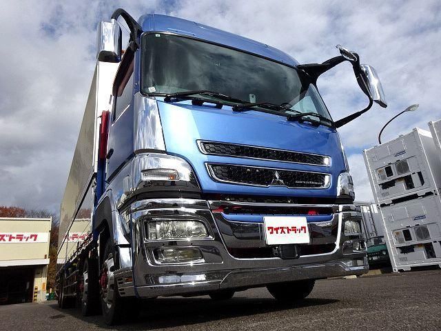 MITSUBISHI FUSOU SUPER GREAT 2015