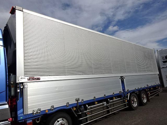 MITSUBISHI FUSOU SUPER GREAT 2015