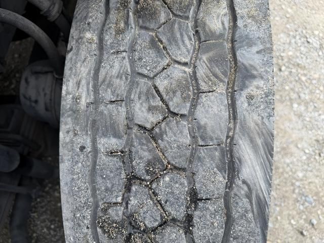 MITSUBISHI FUSOU SUPER GREAT 2012