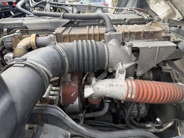 MITSUBISHI FUSOU SUPER GREAT 2012