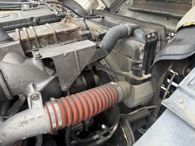 MITSUBISHI FUSOU SUPER GREAT 2012