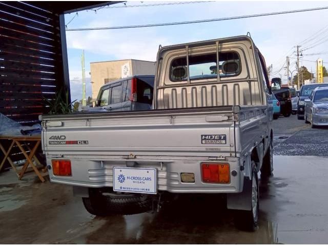 DAIHATSU HIJET truck 4WD 2000