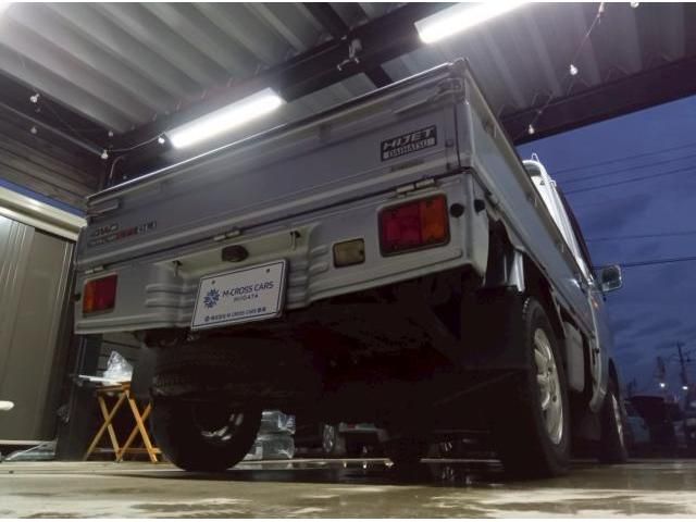 DAIHATSU HIJET truck 4WD 2000