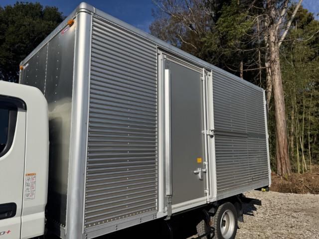 MITSUBISHI CANTER 2021