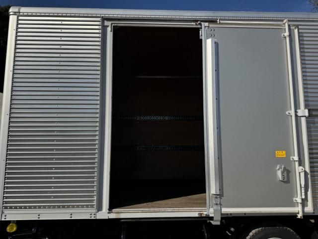 MITSUBISHI CANTER 2021