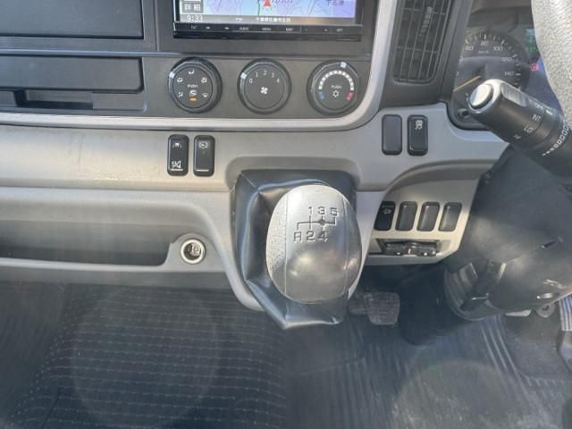 MITSUBISHI CANTER 2021