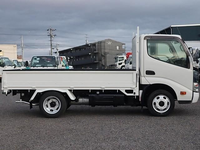 TOYOTA DYNA 2012