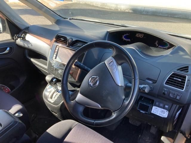 NISSAN SERENA  WG 2011