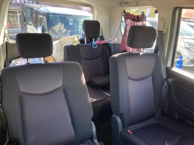 NISSAN SERENA  WG 2011