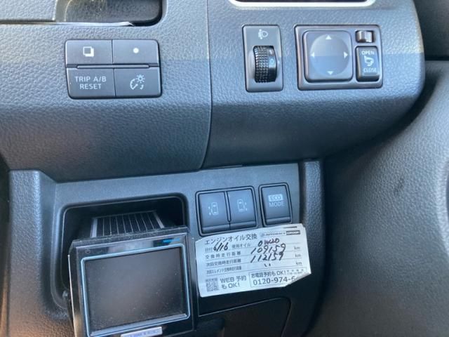 NISSAN SERENA  WG 2011