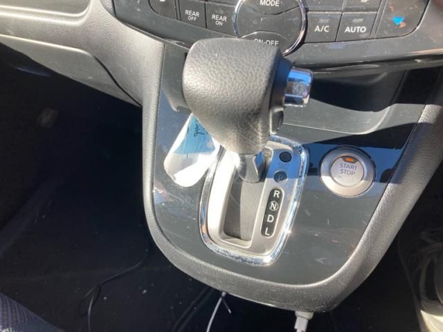 NISSAN SERENA  WG 2011