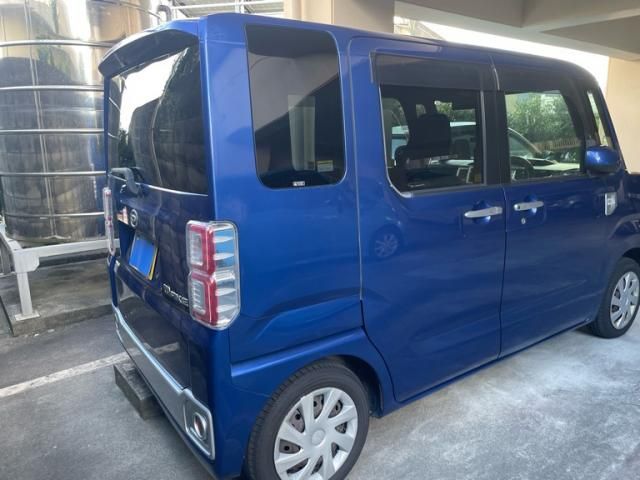 DAIHATSU WAKE 2015