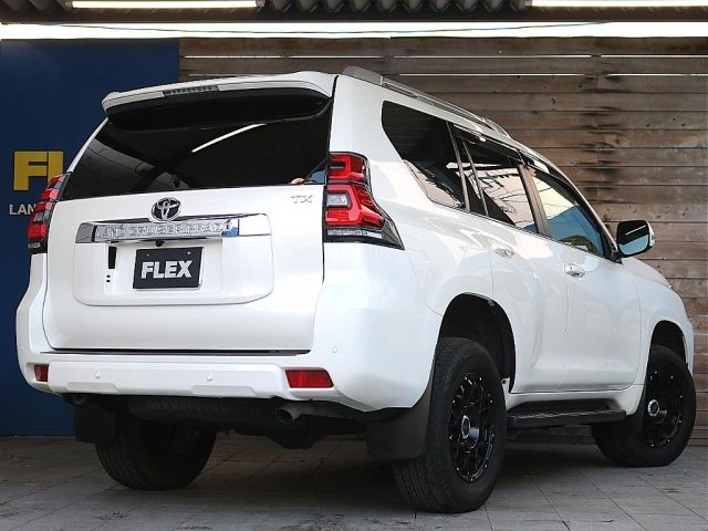 TOYOTA LANDCRUISER PRADO 2022