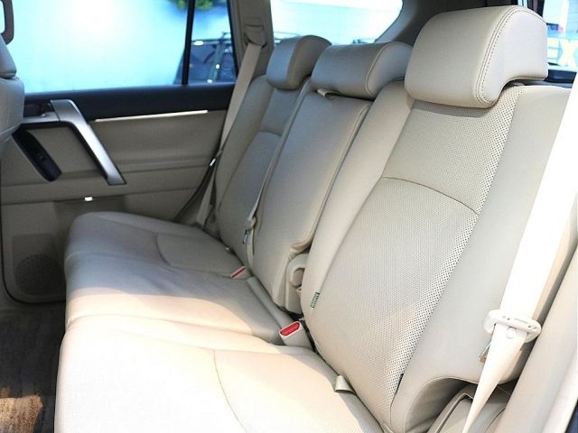 TOYOTA LANDCRUISER PRADO 2022