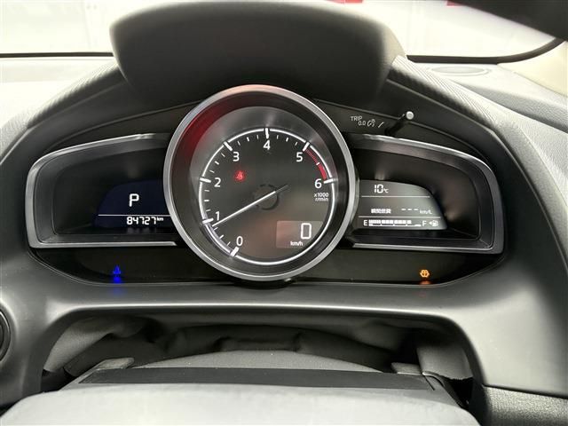 MAZDA DEMIO 4WD 2017