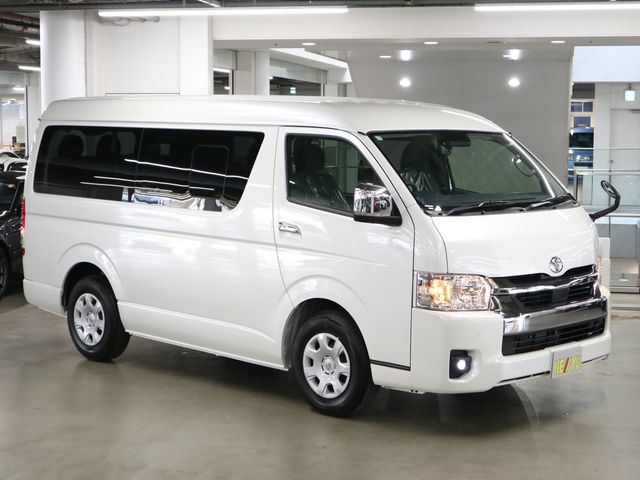 TOYOTA HIACE wagon 2025