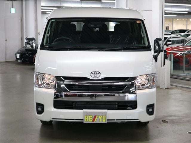 TOYOTA HIACE wagon 2025