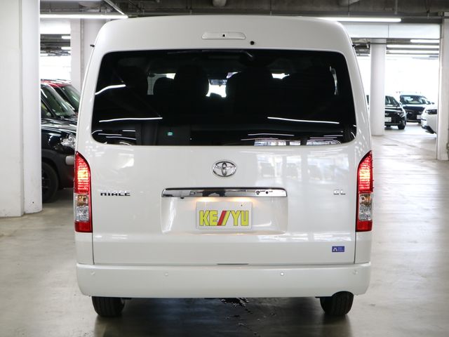 TOYOTA HIACE wagon 2025