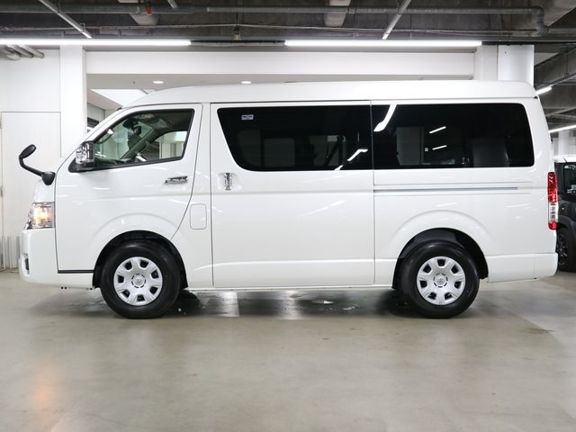 TOYOTA HIACE wagon 2025