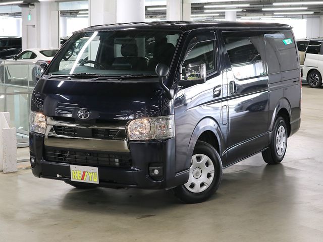 TOYOTA HIACE van 2WD 2022