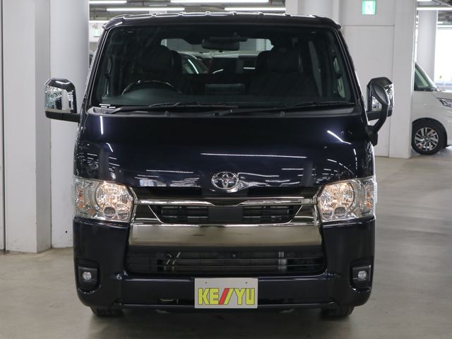 TOYOTA HIACE van 2WD 2022