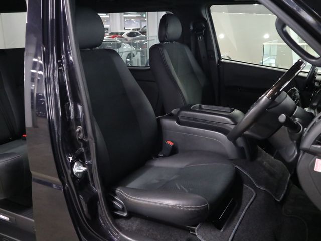 TOYOTA HIACE van 2WD 2022