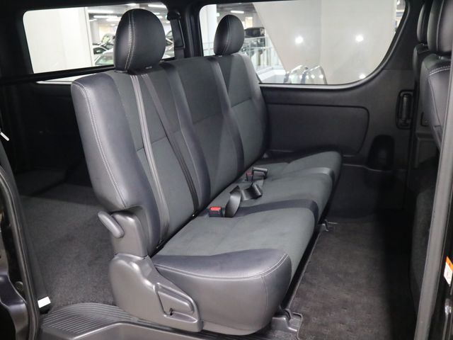 TOYOTA HIACE van 2WD 2022