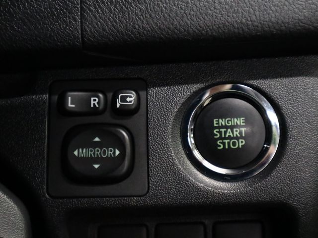 TOYOTA HIACE van 2WD 2022