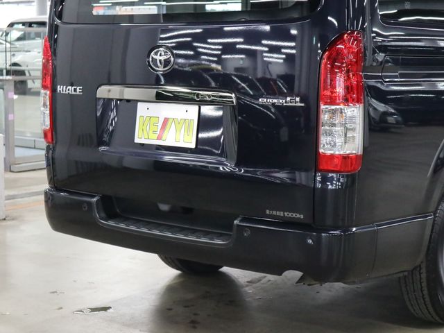 TOYOTA HIACE van 2WD 2022