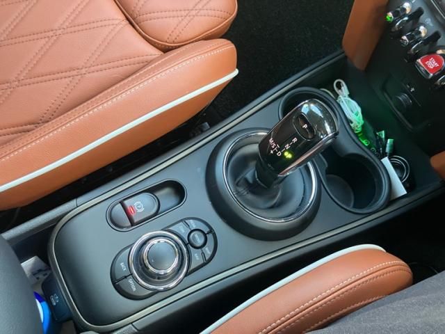 BMW MINI COOPER D CROSSOVER 2024