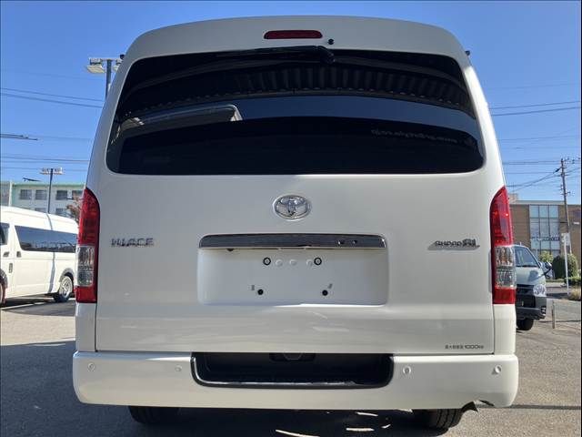 TOYOTA HIACE van 2WD 2022