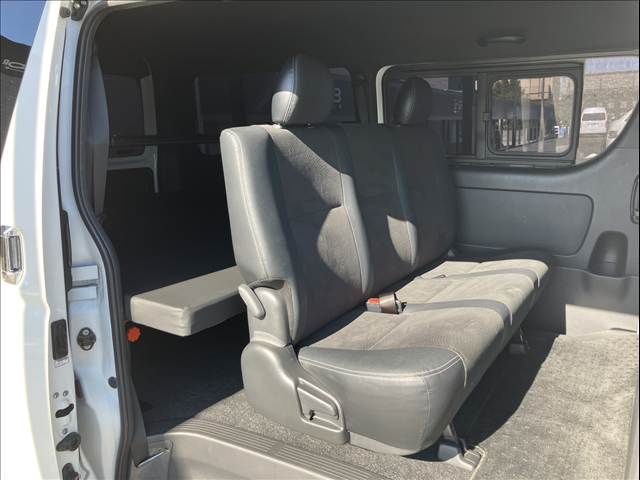 TOYOTA HIACE van 2WD 2022