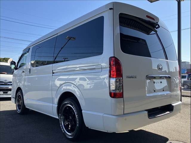 TOYOTA HIACE van 2WD 2022
