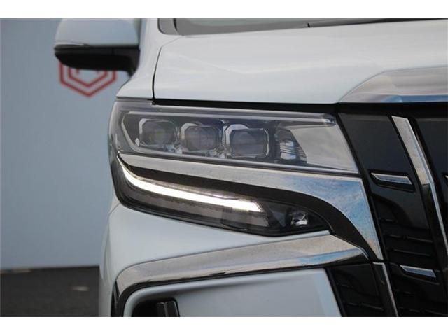 TOYOTA ALPHARD hybrid 4WD 2022