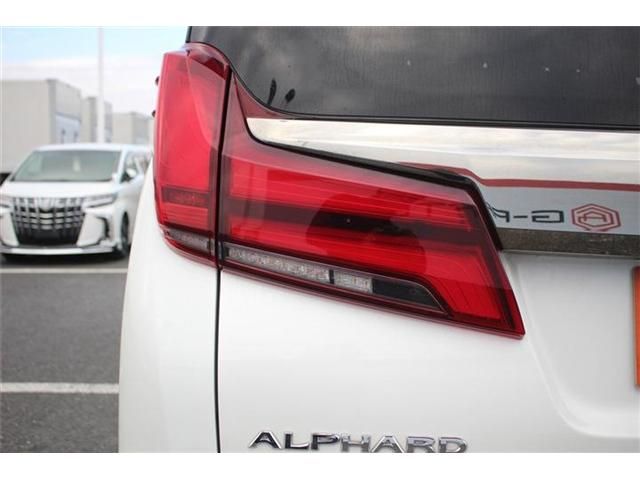 TOYOTA ALPHARD hybrid 4WD 2022