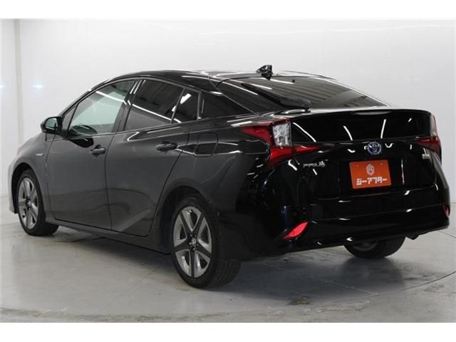 TOYOTA PRIUS 2019