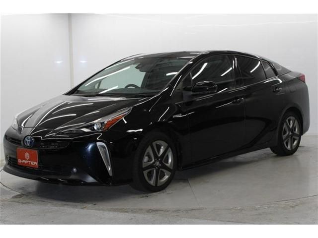 TOYOTA PRIUS 2019