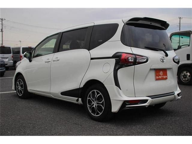 TOYOTA SIENTA 2019